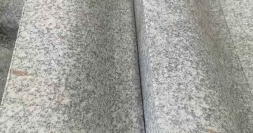 定西芙蓉白S型拉丝面路沿石