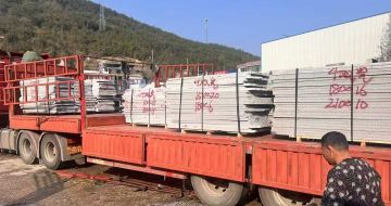 定西 芝麻灰花岗岩光面毛板出货日常