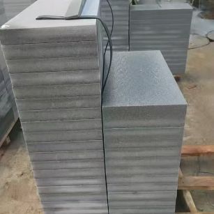 定西 芝麻灰火烧面300*600*50地铺石材