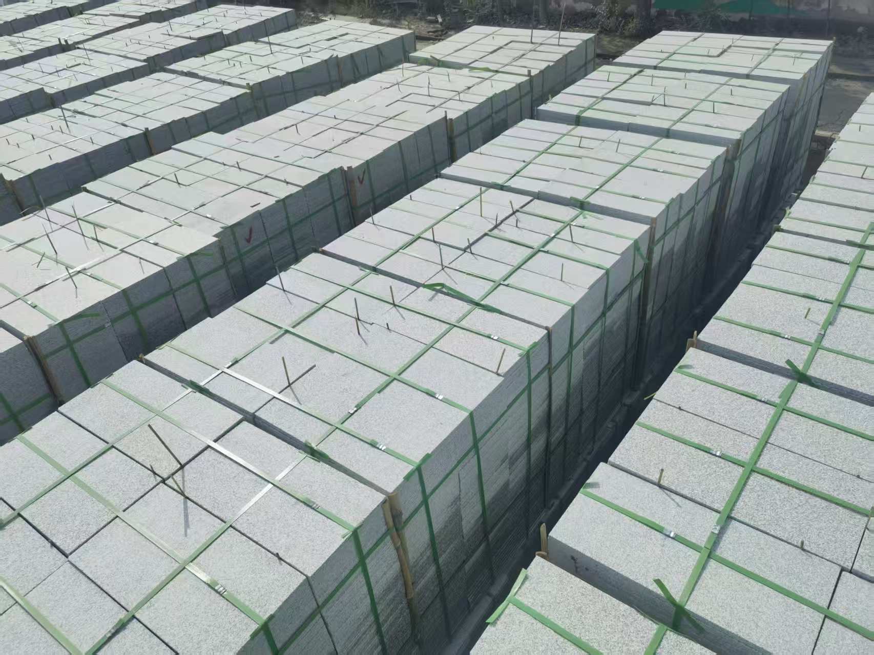 定西 芝麻白1.8公分火烧300*600地铺，清仓大甩卖