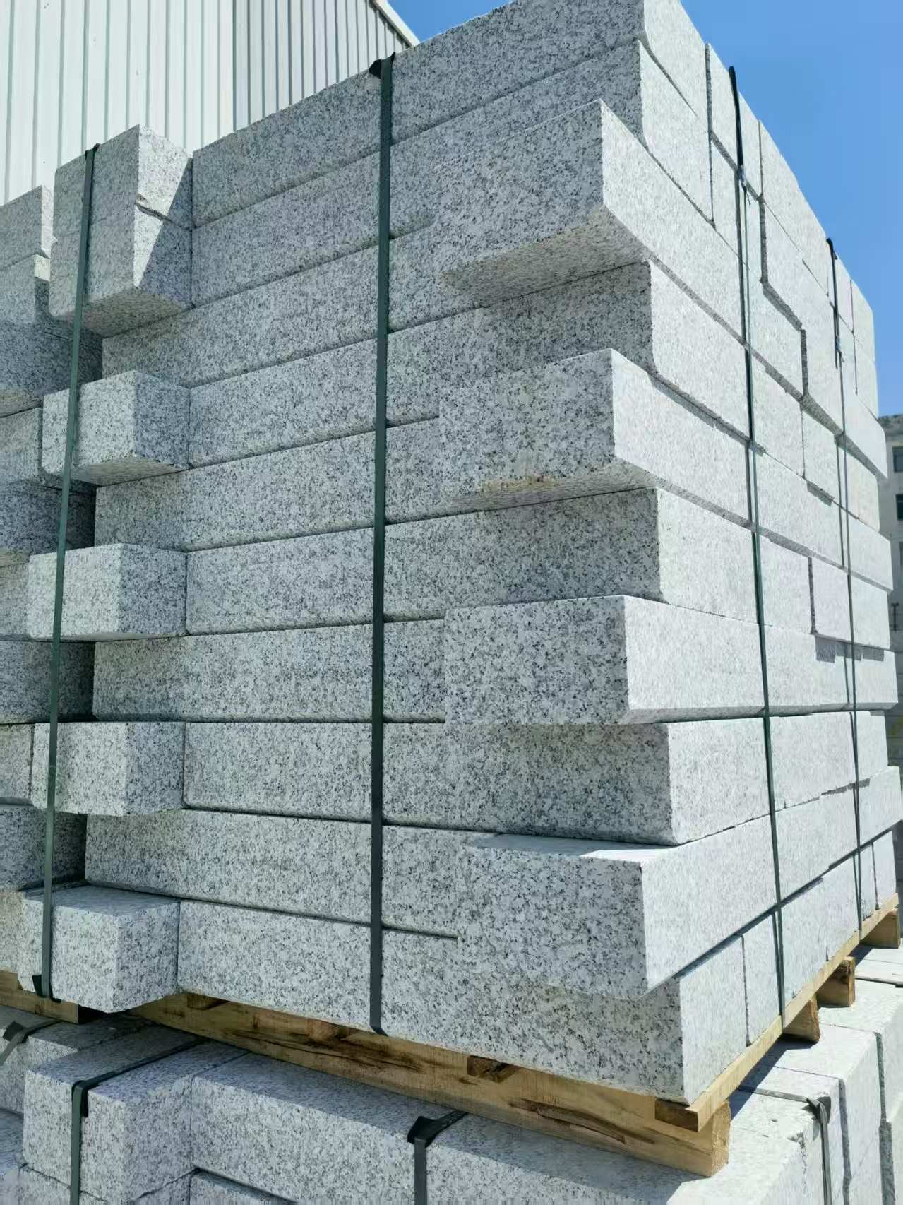 定西 路沿石颜色均匀、尺寸标准